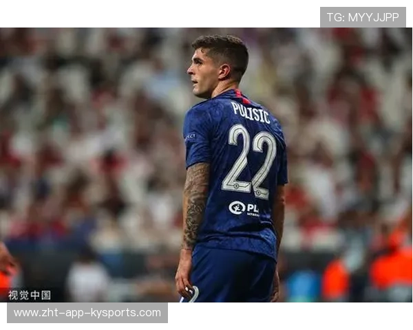 普利希奇内切后左脚抽射，皮球擦着立柱内侧反弹入网